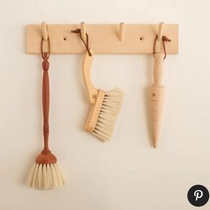 Iris Hantverk Birch Wood Peg Rail